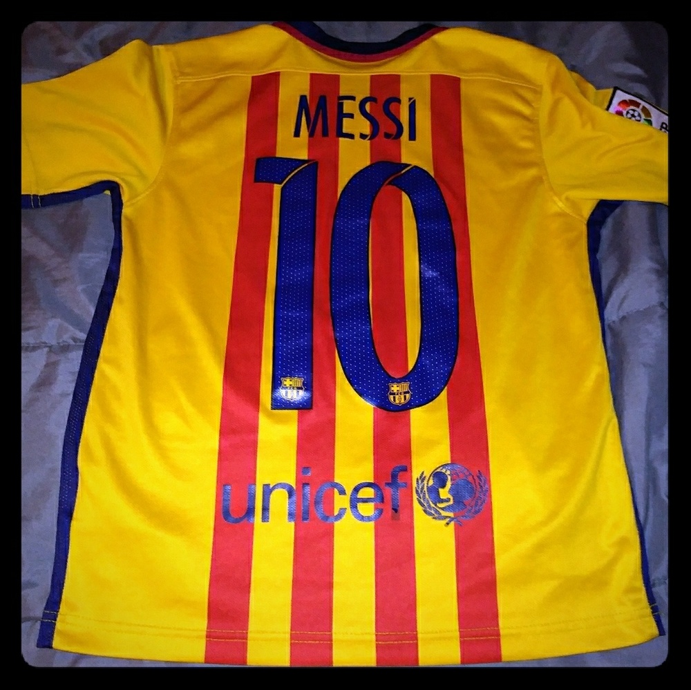 Lionel Messi Nike Barcelona Soccer Jersey YS